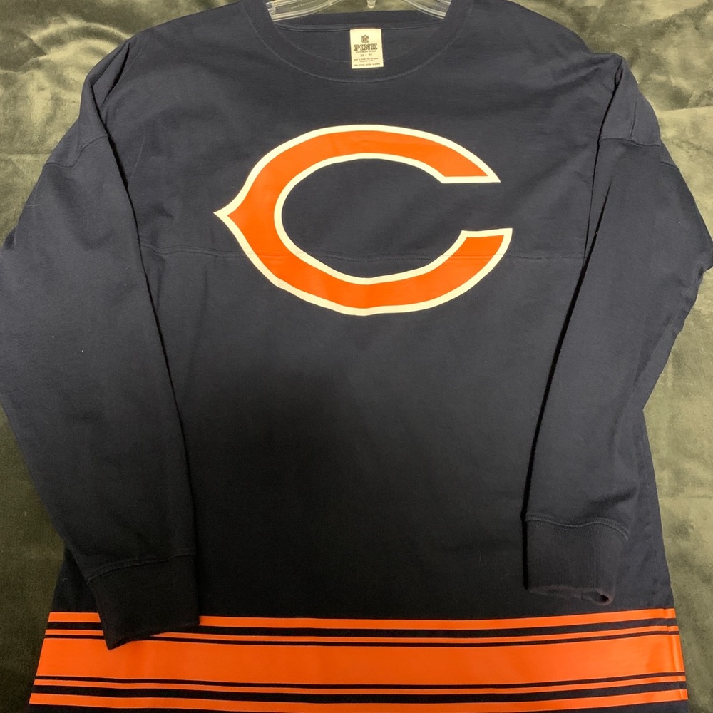 Victoria’s Secret Pink Chicago bears boyfriend tee